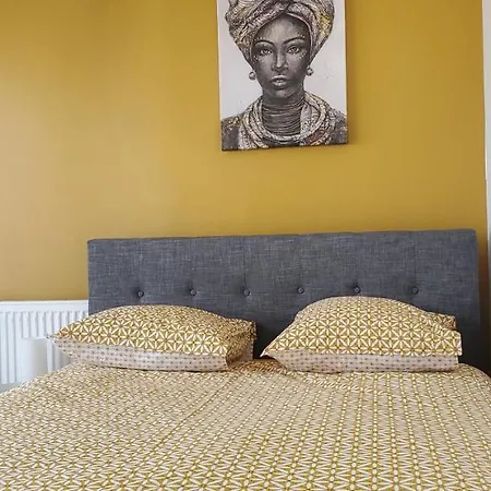 Paris Private With Shared Space - Paris Privee Avec Espaces Partages לינה וארוחת בוקר *
