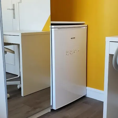 לינה וארוחת בוקר Paris Private With Shared Space - Paris Privee Avec Espaces Partages