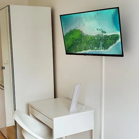 Charming With Shared Space Close To Paris - Confort Avec Espaces Partages Proche De Paris